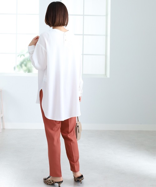 BELLUNA PLUS(ベルーナ)の「リブ切替デザインチュニック(チュニック・レディース・ネイビー/オフホワイト・LARGE/MEDIUM)」の5枚目の写真