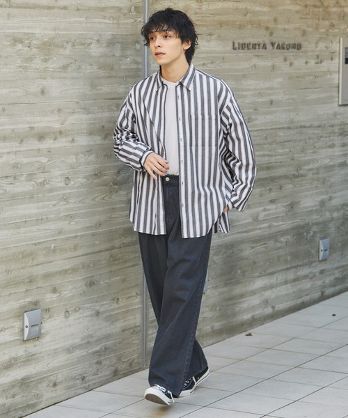 MONO-MART（モノマート）の「ボールドストライプ リラックスルーズレギュラーカラーブロードシャツ（シャツ/ブラウス・メンズ・ブラック系/ブルー系/ホワイト系/グレー系・M/L）」の18枚目の写真