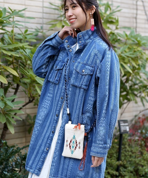 チチカカ（チチカカ）の「ネイティブ刺繍スマホショルダーポーチ