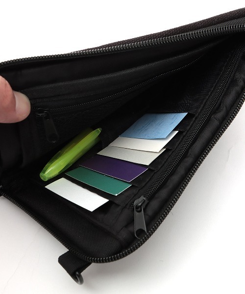 チチカカ(チチカカ)の「ネイティブ刺繍スマホショルダーポーチ(ショルダーバッグ・レディース・ブラック/ホワイト/ベージュ/オレンジ/ネイビー・FREE)」の21枚目の写真