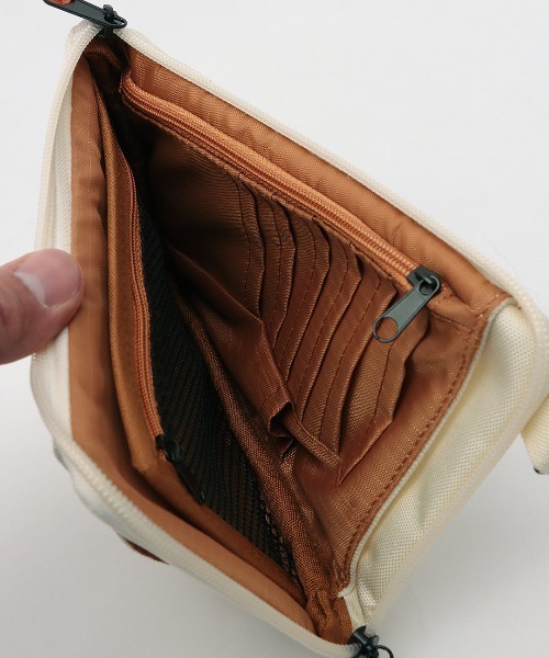 チチカカ(チチカカ)の「ネイティブ刺繍スマホショルダーポーチ(ショルダーバッグ・レディース・ブラック/ホワイト/ベージュ/オレンジ/ネイビー・FREE)」の22枚目の写真