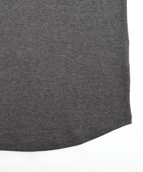 Felt-Maglietta(フェルトマリエッタ)の「ボートネック指穴くしゅくしゅ袖2wayカットソー(Tシャツ/カットソー・レディース・ネイビー/ライトグレー/オフホワイト/チャコールグレー/ブラック/グレイッシュベージュ/カーキ・MEDIUM/LARGE/XXX-LARGE/X-LARGE/XX-LARGE)」の17枚目の写真