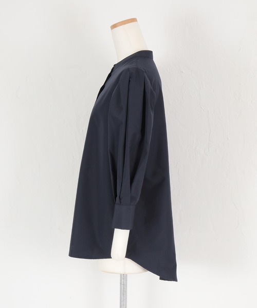 UR'S（ユアーズ）の「バンドカラーパフスリーブブラウス（シャツ/ブラウス・レディース・ダークネイビー/オフホワイト/ライトブルー・S/M/L）」の17枚目の写真