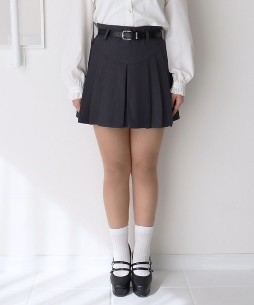 titty＆Co. PETIT by poyo（ティティーアンドコープティバイポヨ）の「【titty&Co.PETIT by poyo】ベルト付きハイウエストプリーツスカパン（スカート・レディース・グレー/ブラック・MEDIUM/SMALL）」の3枚目の写真