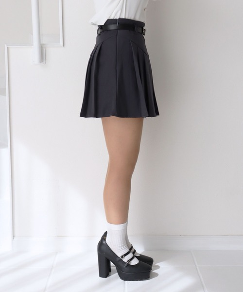 titty＆Co. PETIT by poyo（ティティーアンドコープティバイポヨ）の「【titty&Co.PETIT by poyo】ベルト付きハイウエストプリーツスカパン（スカート・レディース・グレー/ブラック・MEDIUM/SMALL）」の8枚目の写真