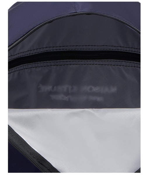 Maison Kitsune（メゾンキツネ）の「MK x AND WANDER BACKPACK（バックパック/リュック・メンズ・ネイビー/ライトグリーン・U）」の7枚目の写真