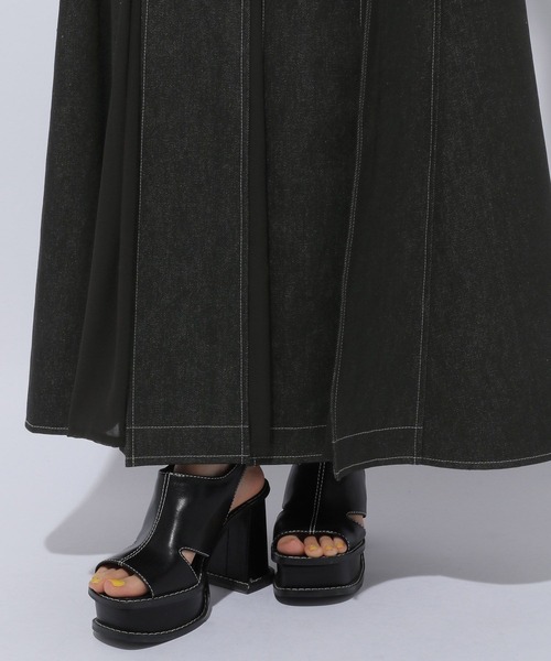 HARE(ハレ)の「デニムキリカエフレアスカート(HARE)(デニムスカート・レディース・ブラック/ネイビー・FREE)」の12枚目の写真