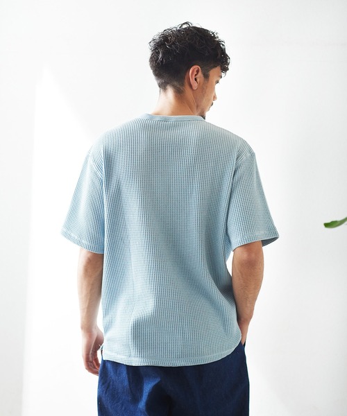 NANGA(ナンガ)の「NANGA エコ・ハイブリッド・ワッフル ルーズフィット Tシャツ NW2311-1G217(Tシャツ/カットソー・メンズ・サックスブルー/ライトグレー/ホワイト・M/L)」の18枚目の写真
