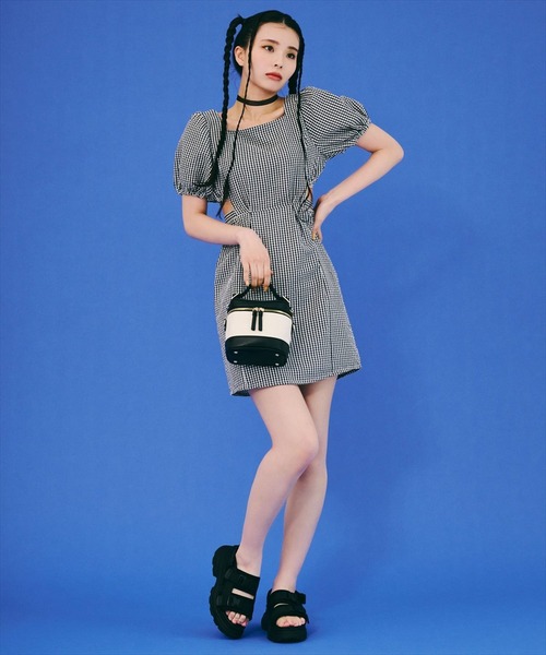 REDYAZEL（レディアゼル）の「厚底スポーツサンダル（サンダル・レディース・ブラック/ベージュ・SMALL/MEDIUM/LARGE）」の3枚目の写真