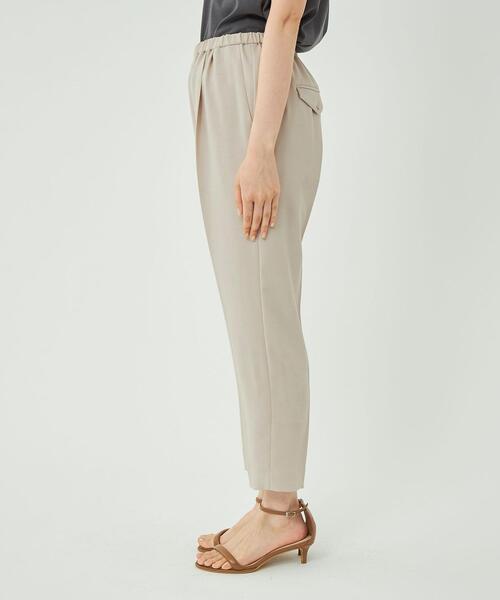 green label relaxing(グリーンレーベルリラクシング)の「メルティ タック テーパード パンツ ナチュラル -マシンウォッシャブル・ストレッチ・防シワ- ◇No12◇(その他パンツ・レディース・ナチュラル・36/38/40)」の3枚目の写真