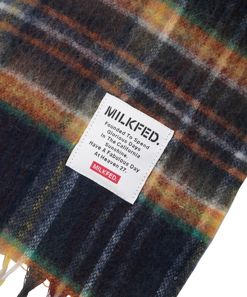 MILKFED.（ミルクフェド）の「SHAGGY PLAID STOLE（ストール/ショール・レディース・ベージュ/ネイビー/ブラック・ONE SIZE）」の6枚目の写真
