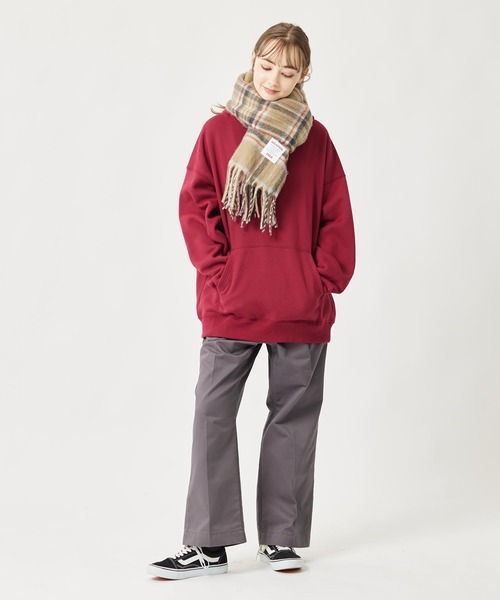 MILKFED.（ミルクフェド）の「SHAGGY PLAID STOLE（ストール/ショール・レディース・ベージュ/ネイビー/ブラック・ONE SIZE）」の9枚目の写真
