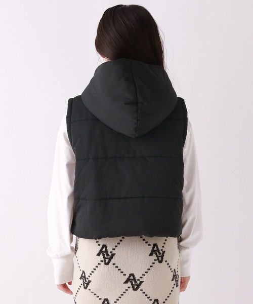 repipi armario（レピピ アルマリオ）の「【AKIII×repipi】ショートベスト（ダウンベスト・キッズ・ブルー/ブラック・FREE）」の7枚目の写真