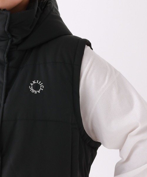 repipi armario（レピピ アルマリオ）の「【AKIII×repipi】ショートベスト（ダウンベスト・キッズ・ブルー/ブラック・FREE）」の10枚目の写真