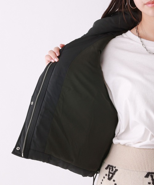 repipi armario（レピピ アルマリオ）の「【AKIII×repipi】ショートベスト（ダウンベスト・キッズ・ブルー/ブラック・FREE）」の15枚目の写真