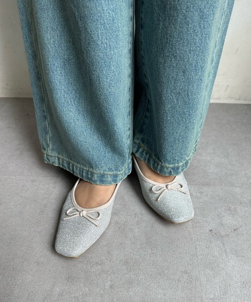 DouDou（ドゥドゥ）の「【WEB限定】 グリッタースクエアソフトバレエ（パンプス・レディース・ブラック/シルバー・23.5cm/24cm/24.5cm）」の10枚目の写真