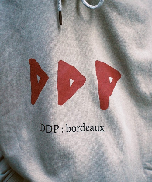 ddp（ディーディーピー）の「【ddp / ディーディーピー】ART GRAPHIC SWEAT PARKA / グラフィック パーカー（パーカー・メンズ・ブラック/ベージュ/ライトグレー・LARGE/MEDIUM/X-LARGE）」の16枚目の写真