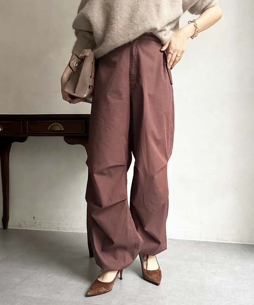 DouDou(ドゥドゥ)の「パラシュートパンツ(その他パンツ・レディース・ベージュ/チャコールグレー/ブラウン・FREE)」の2枚目の写真