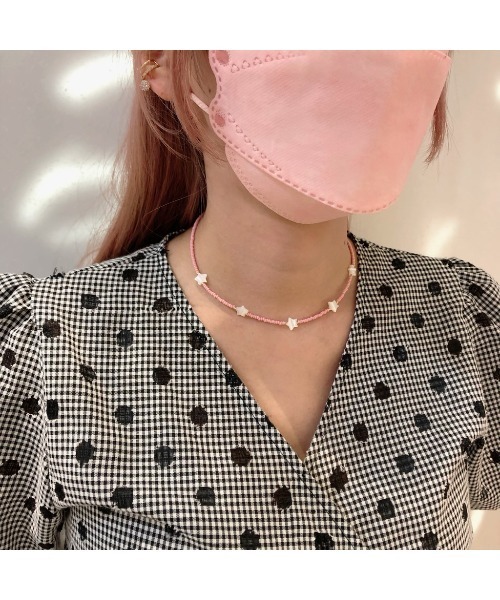 tone（トーン）の「【mastea】マザーオブパール星ビーズチョーカー(MA)（チョーカー・レディース・ピンク/グリーン・FREE）」の5枚目の写真