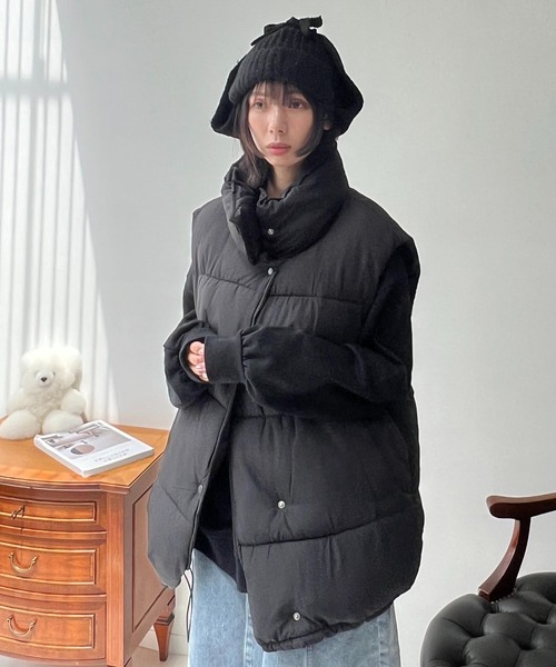 AS KNOW AS plus（アズノゥアズプラス）の「☆フェイクダウンオーバーサイズベスト　【2023AWアイテム】（ダウンベスト・レディース・ベージュ/ブラック/アイボリー・FREE）」の20枚目の写真