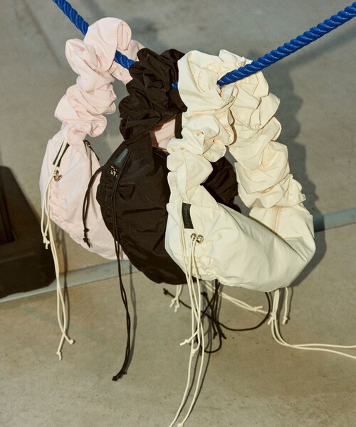 Firsthand（ファーストハンド）の「ハンドバッグ【OUTDOOR PRODUCTSコラボ】（ハンドバッグ・レディース・ブラック・ONE SIZE）」の3枚目の写真