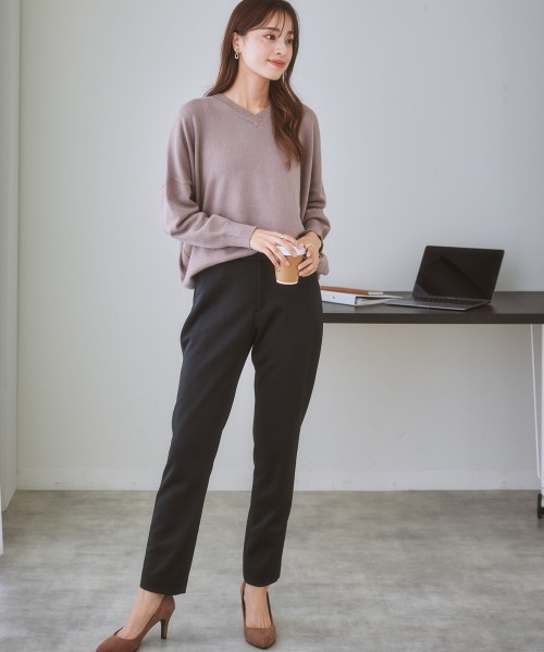 7days Life Styling(セブンデイズライフスタイリング)の「【パチパチしにくい】重ねVネックドルマンチュニック(しっとりなめらかムースタッチ)(ニット/セーター・レディース・グレイッシュベージュ/サックスブルー系/ネイビー/杢グレー/オフホワイト・LL/L/S/M)」の19枚目の写真