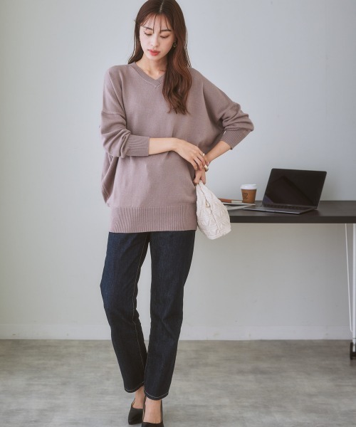 7days Life Styling(セブンデイズライフスタイリング)の「【パチパチしにくい】重ねVネックドルマンチュニック(しっとりなめらかムースタッチ)(ニット/セーター・レディース・グレイッシュベージュ/サックスブルー系/ネイビー/杢グレー/オフホワイト・LL/L/S/M)」の21枚目の写真