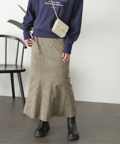 FREE'S MART（フリーズマート）の「【Sシリーズ対応】フェイクスウェードマーメイドスカート（スカート・レディース・カーキ/モカ/オフホワイト・X-SMALL/SMALL/MEDIUM）」の21枚目の写真