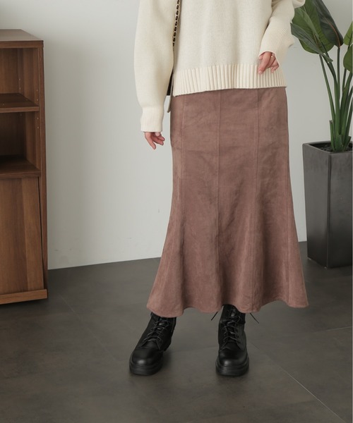 FREE'S MART（フリーズマート）の「【Sシリーズ対応】フェイクスウェードマーメイドスカート（スカート・レディース・カーキ/モカ/オフホワイト・X-SMALL/SMALL/MEDIUM）」の13枚目の写真