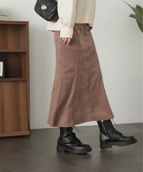 FREE'S MART（フリーズマート）の「【Sシリーズ対応】フェイクスウェードマーメイドスカート（スカート・レディース・カーキ/モカ/オフホワイト・X-SMALL/SMALL/MEDIUM）」の14枚目の写真