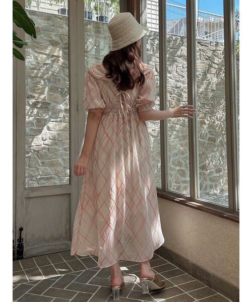 dazzlin（ダズリン）の「クリアヒールベルトパンプス（パンプス・レディース・ゴールド/ブラック/アイボリー・LARGE/MEDIUM）」の9枚目の写真