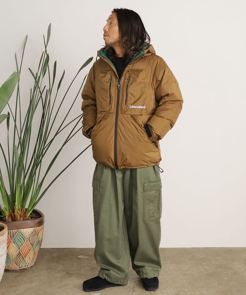 NANGA（ナンガ）の「NANGA/ナンガ×Liberaiders/リベレイダース AURORA UTILITY DOWN JACKET ダウンジャケット（ダウンジャケット/コート・メンズ・ブラウン/ブラック・M/L/XL/S）」の20枚目の写真