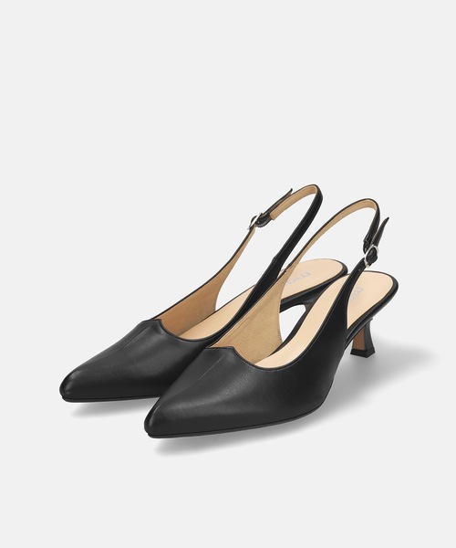 MAMIAN(マミアン)の「ポインテッドトゥ ハートカット バックストラップ パンプス(5.5cmヒール)(パンプス・レディース・グレイッシュベージュ/ライトイエロー/ブラック/シルバー・M/L/LL/S)」の18枚目の写真
