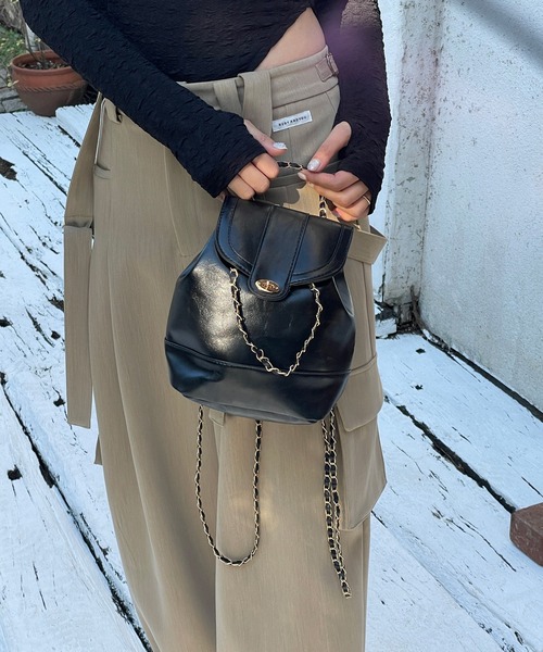 RUBY AND YOU（ルビーアンドユー）の「［select］チェーンショルダーバックパック（バックパック/リュック・レディース・ベージュ/ブラック・FREE）」の8枚目の写真