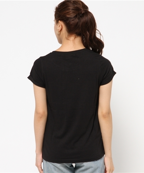 AZUL by moussy（アズールバイマウジー）の「30/-CR天竺パネルフォトT（Tシャツ/カットソー・レディース・ブラック/オフホワイト/トップグレー・LARGE/SMALL/X-LARGE/MEDIUM）」の6枚目の写真