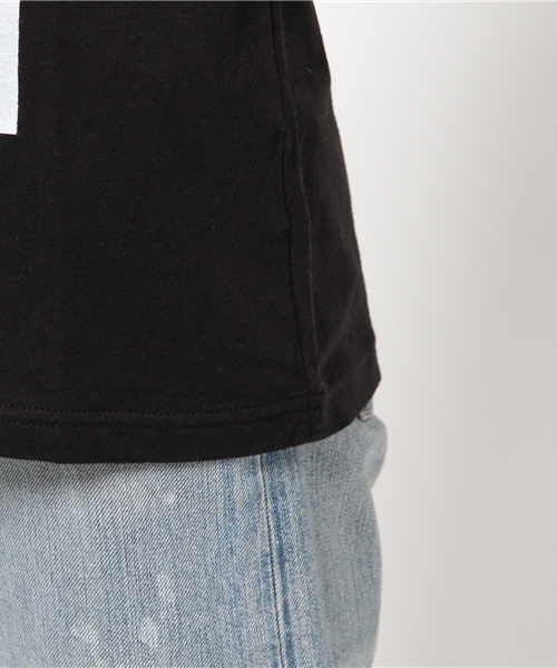 AZUL by moussy（アズールバイマウジー）の「30/-CR天竺パネルフォトT（Tシャツ/カットソー・レディース・ブラック/オフホワイト/トップグレー・LARGE/SMALL/X-LARGE/MEDIUM）」の10枚目の写真