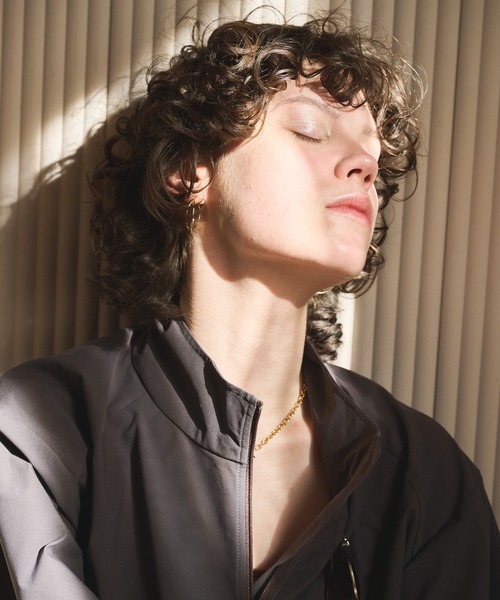 kha:ki（カーキ）の「「KHA:KI/カーキ」ハーフジップショートトップ（シャツ/ブラウス・レディース・チャコールグレー/カーキ・1）」の4枚目の写真