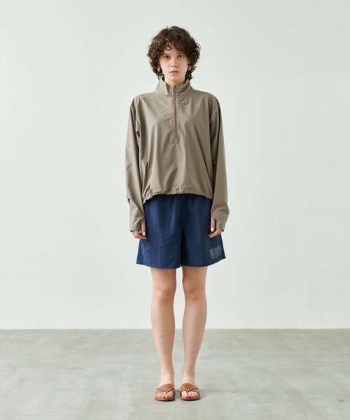 kha:ki（カーキ）の「「KHA:KI/カーキ」ハーフジップショートトップ（シャツ/ブラウス・レディース・チャコールグレー/カーキ・1）」の9枚目の写真