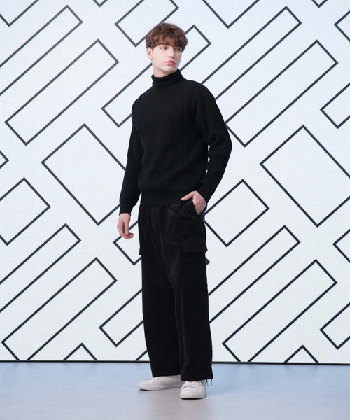 Apo(s)ture(アポスチャー)の「LUCAS-002/6wコーデュロイカーゴパンツ(カーゴパンツ・メンズ・ブラック/ブラウン/グリーン/ベージュ・XS/S/M/L/XL)」の7枚目の写真