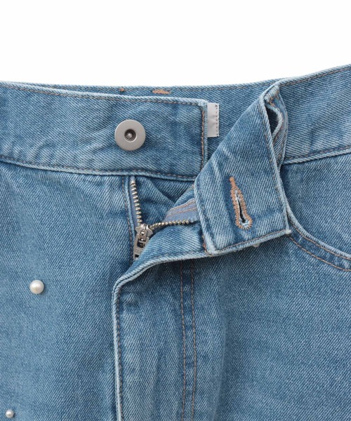 31 Sons de mode（トランテアン　ソン　ドゥ　モード）の「パール付きデニムミニスカート（デニムスカート・レディース・ブラック/サックスブルー・36/38）」の7枚目の写真