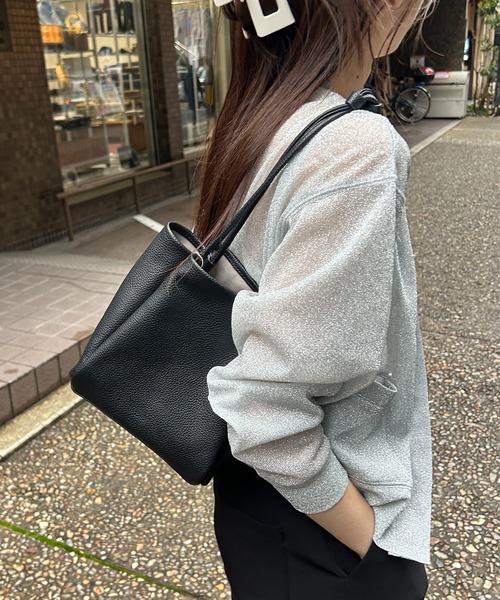 CAPRICIEUX LE'MAGE(カプリシューレマージュ)の「2WAYぷっくりミニトートバッグ(ハンドバッグ・レディース・アイボリー/ブラック/ベージュ・FREE)」の9枚目の写真