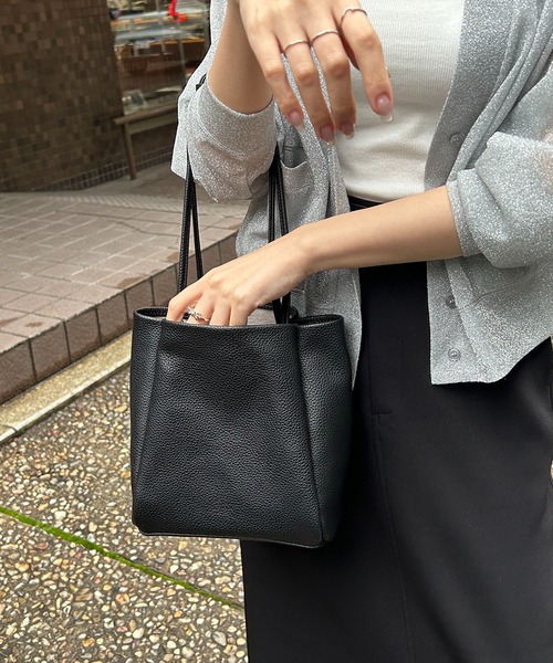 CAPRICIEUX LE'MAGE(カプリシューレマージュ)の「2WAYぷっくりミニトートバッグ(ハンドバッグ・レディース・アイボリー/ブラック/ベージュ・FREE)」の10枚目の写真