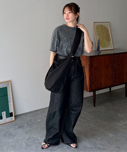 feepur(フェピュール)の「カーブデニム(デニムパンツ・レディース・ブラック/ブルー/グレー・SMALL/MEDIUM)」の20枚目の写真