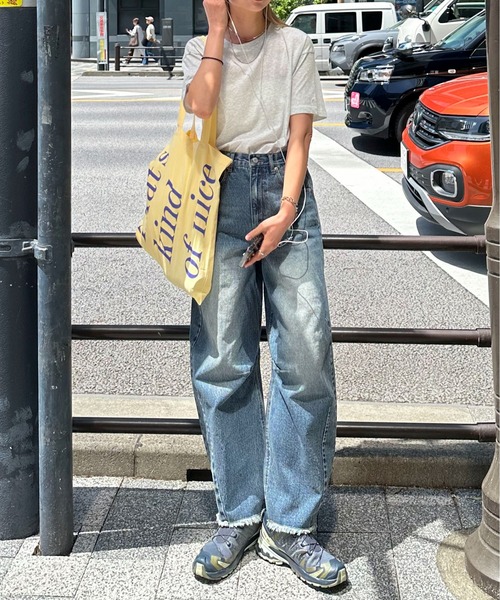 feepur(フェピュール)の「カーブデニム(デニムパンツ・レディース・ブラック/ブルー/グレー・SMALL/MEDIUM)」の8枚目の写真