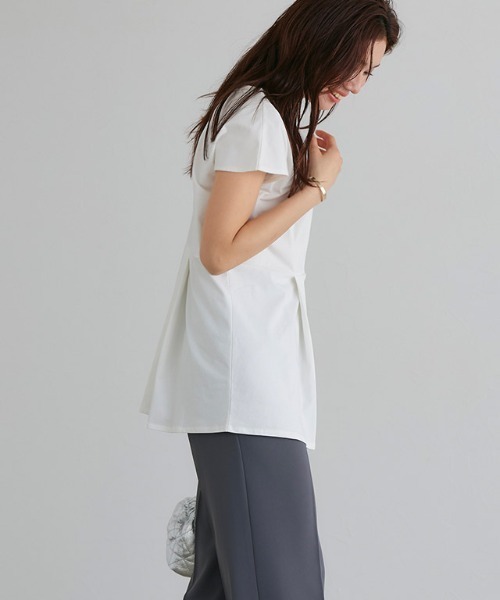 Pierrot(ピエロ)の「ひんやりシルキーフレンチスリーブチュニックカットソー(Tシャツ/カットソー・レディース・ライトベージュ/ブラック/オフホワイト・L/M)」の7枚目の写真