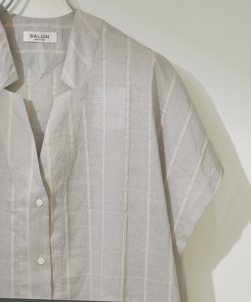 SALON adam et rope'（サロン アダム エ ロペ）の「ACAR麻混カフタンシャツワンピース　無地/ストライプ【洗える】（ワンピース・レディース・サックスブルー/ブラック・FREE）」の5枚目の写真