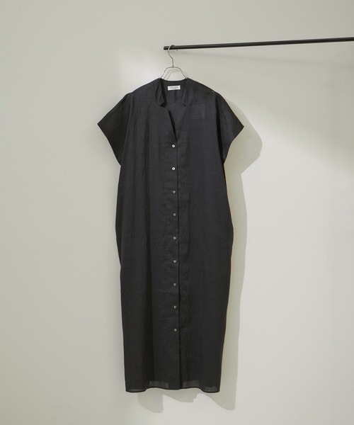 SALON adam et rope'（サロン アダム エ ロペ）の「ACAR麻混カフタンシャツワンピース　無地/ストライプ【洗える】（ワンピース・レディース・サックスブルー/ブラック・FREE）」の13枚目の写真