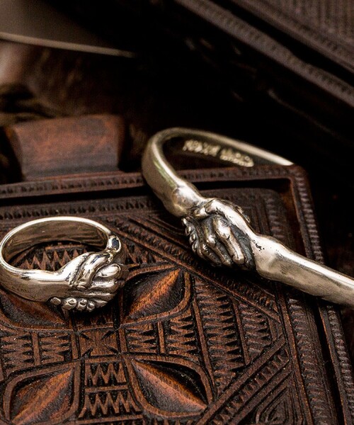 BILL WALL LEATHER(ビルウォールレザー)の「【EXCLUSIVE】Handshake Ring(リング・レディース・その他・US-5h)」の11枚目の写真