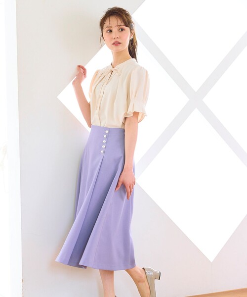 Feroux（フェルゥ）の「【洗える】リボンスキッパー ブラウス（シャツ/ブラウス・レディース・ネイビー系/アイボリー系/スカイブルー系・F）」の5枚目の写真