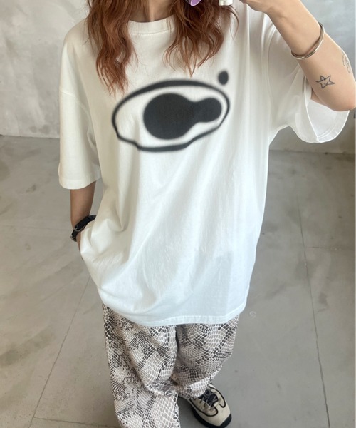 aeae（エーイーエーイー）の「NEW SYMBOL T-SHIRTS（Tシャツ